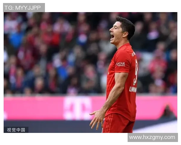 莱万重返德甲赛场引发拜仁球迷愤怒指责其忘恩负义情绪高涨